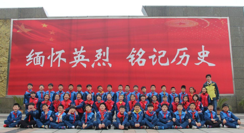 三年级2.jpg