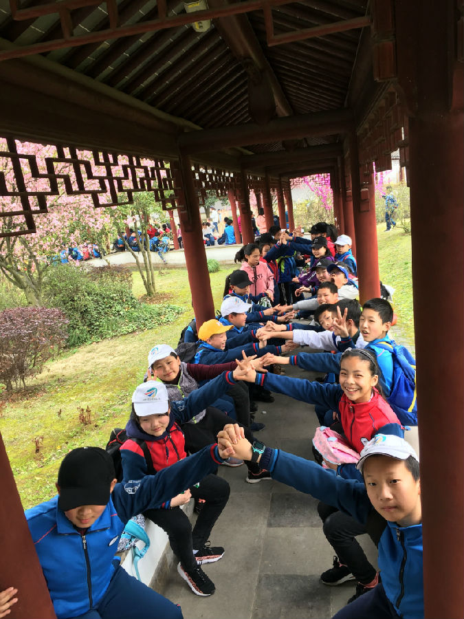 六年级3.jpg
